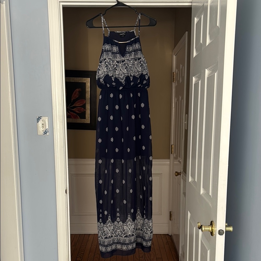 Rue 21 Navy and White Maxi Dress